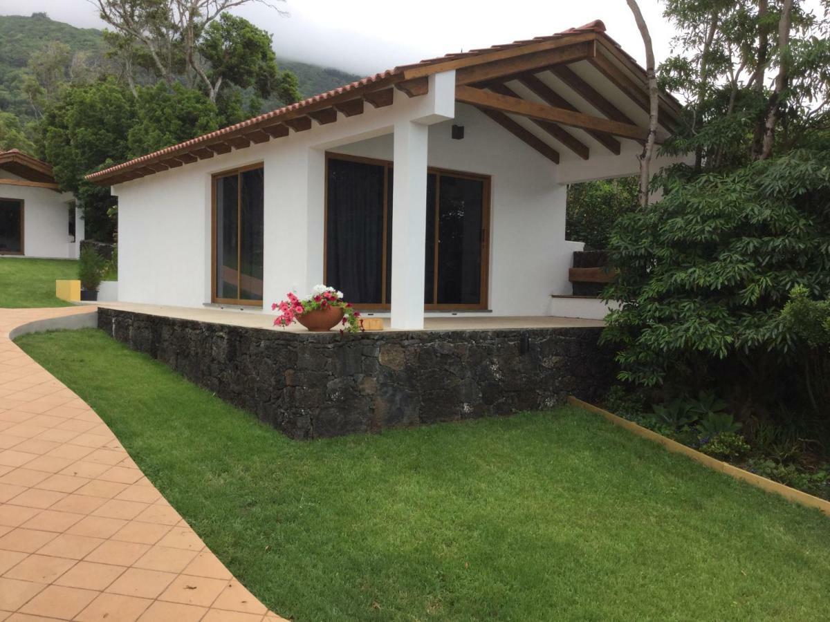 Urzelina Villas Casteletes מראה חיצוני תמונה