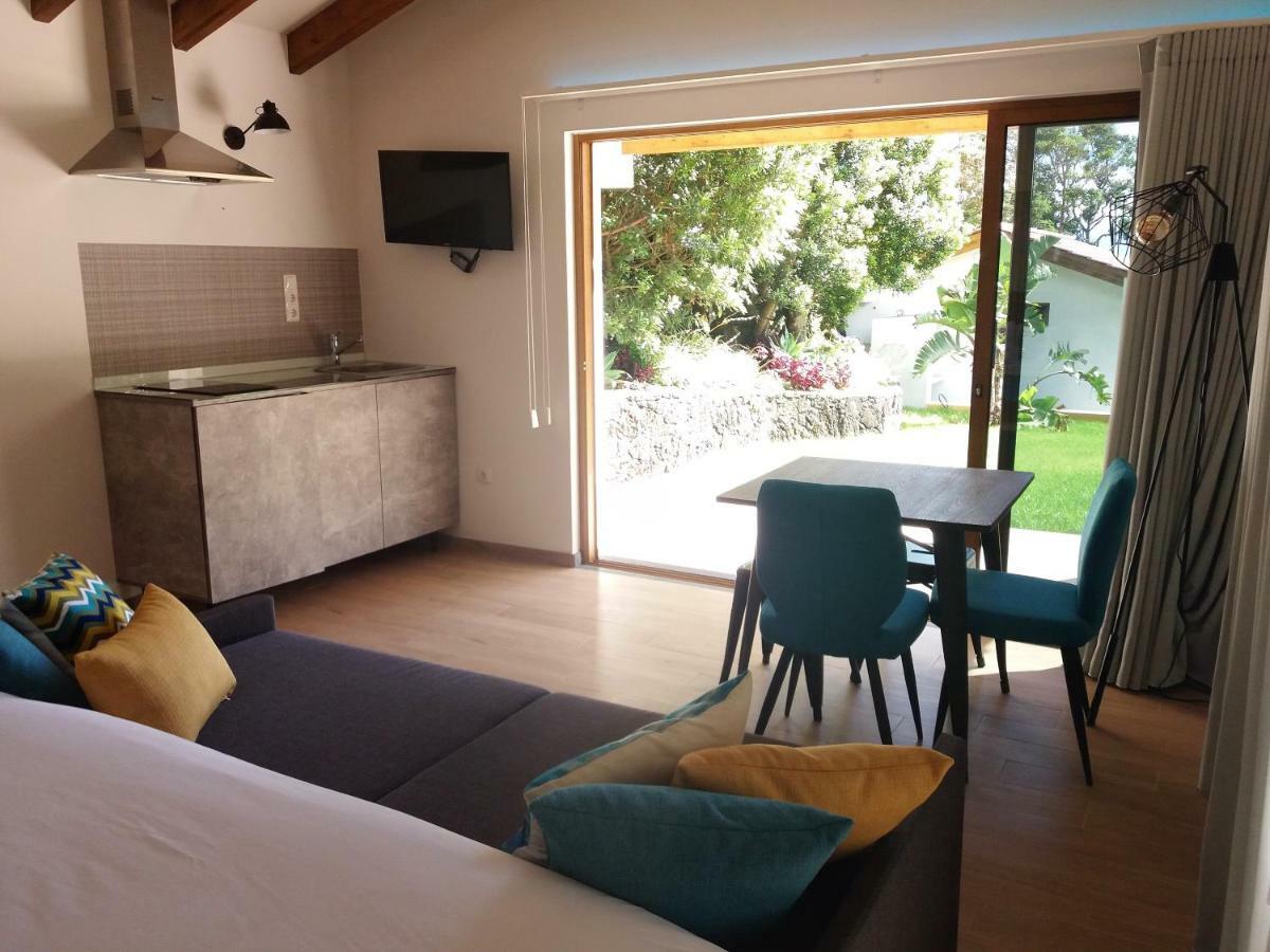 Urzelina Villas Casteletes מראה חיצוני תמונה