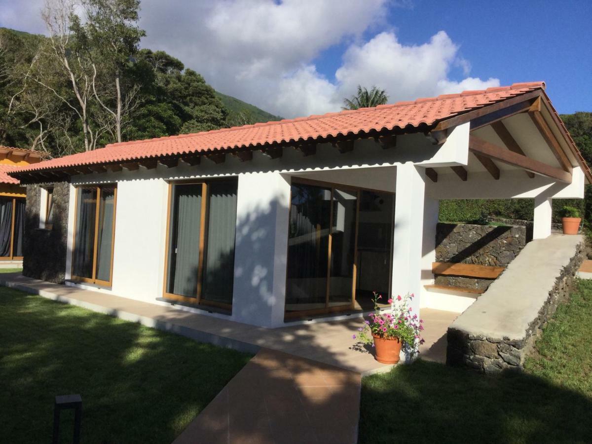 Urzelina Villas Casteletes מראה חיצוני תמונה